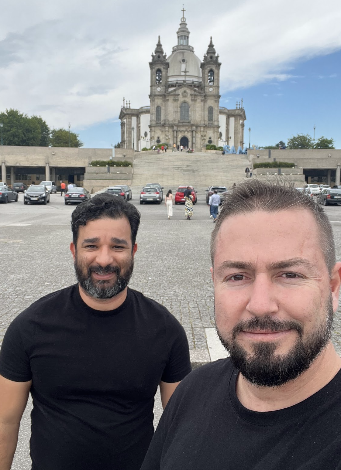 Encontro com pessoa importante no Santuário do Sameiro, em Braga.